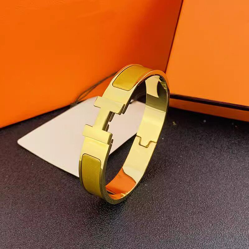 H - Letter Clasp Bracelet